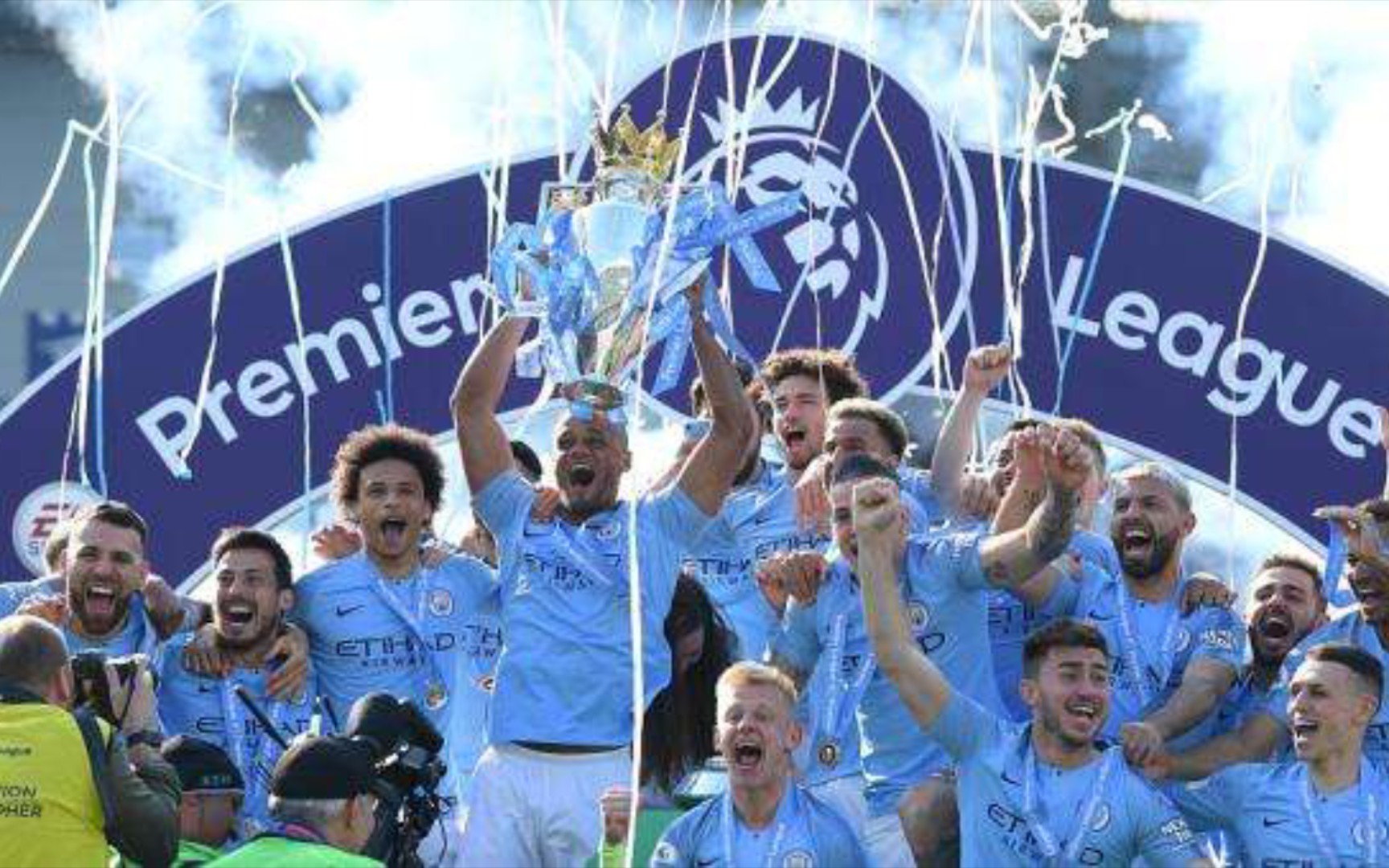 的高度依賴 的高度依賴